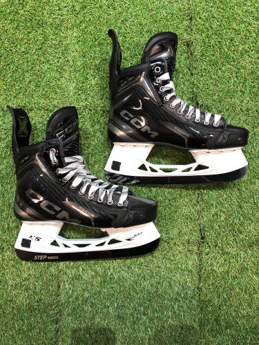 New CCM Tacks XF Pro Hockey Skates Regular Width 8.5 - Senior