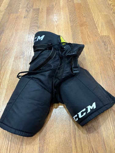 Used Youth CCM Tacks 9550 Pants