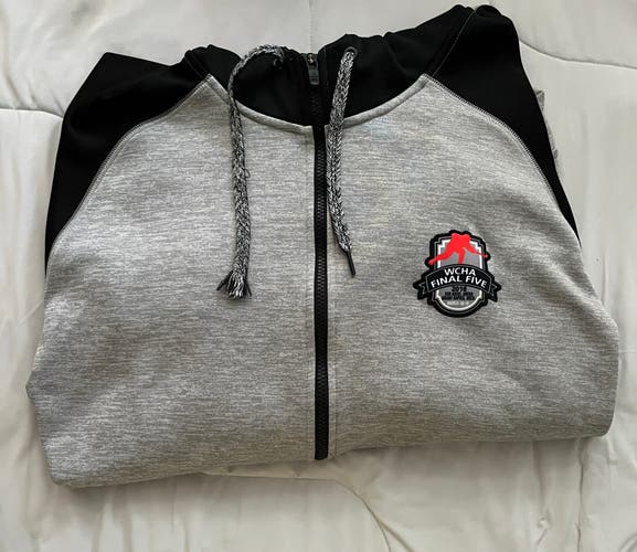 WCHA hoodie XL