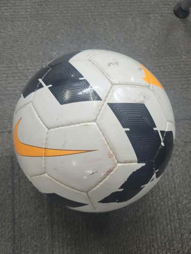 Used Nike Soccer Ball 5 Soccer Balls