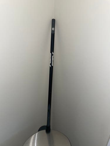 Pre-Owned STX COMP 10 Womens Lacrosse Shaft