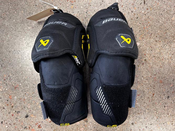 Hardly Worn Intermediate Medium Bauer Supreme M5 Pro Elbow Pads