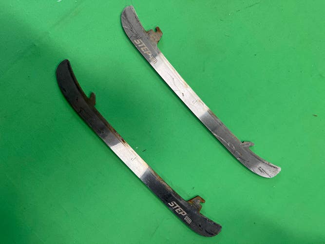 Used CCM Step steel Holders, Runners, & Replacement Steel 271 mm