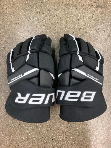 Black Used Senior Bauer Supreme M3 Gloves 14"