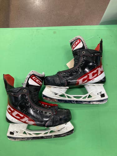 Used Senior CCM JetSpeed FT4 Hockey Skates Wide Width 8