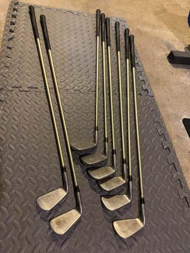 Used Women's Titleist DCI Right Handed Iron Set Ladies Flex 8 Pieces Graphite Shaft