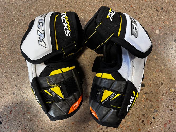 Used Senior Large CCM Super Tacks AS1 Elbow Pads