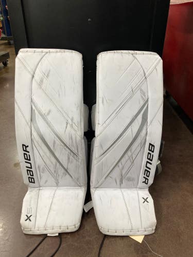 White Used 31" Intermediate Bauer Vapor X5 Pro Goalie Leg Pads