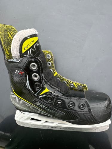 Bauer youth vapor skates