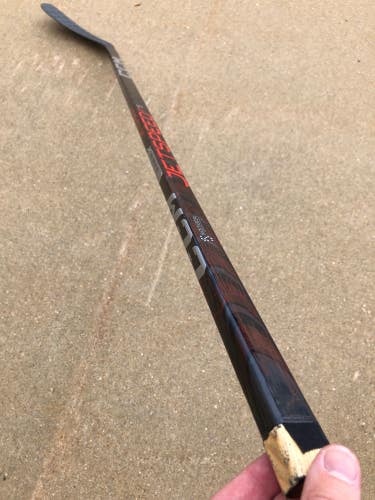 Used Intermediate CCM JetSpeed FT5 Pro Hockey Stick Left Hand P29