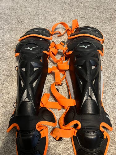 Mizuno Samurai Youth Shin Guards