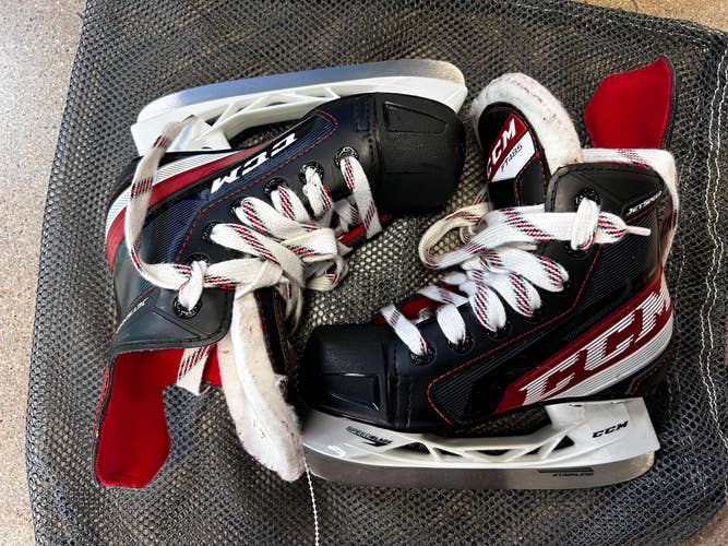 Used Youth CCM JetSpeed FT485 Hockey Skates Regular Width 11.5