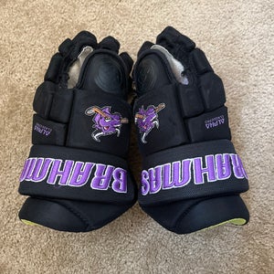 Used  Warrior 11" Alpha Classic Pro Gloves