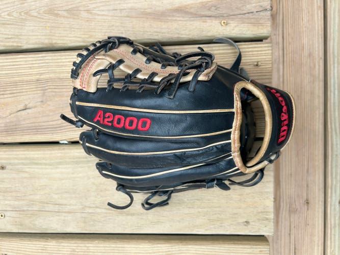 Wilson a2000. 11.5