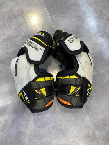 Used Junior Large CCM Super Tacks AS1 Elbow Pads