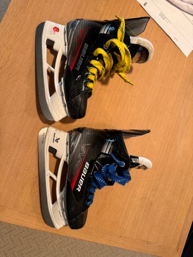 Junior Bauer Regular Width   Size 3.5 Vapor X Shift Pro Hockey Skates