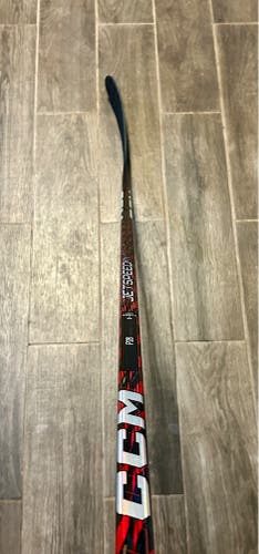 CCM Jetspeed FT5 Pro RH 65 Flex P28