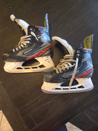 Used Bauer Vapor X2.9 Hockey Skates 6.5