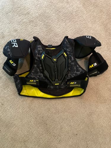 Used Large Bauer  Supreme M3 Shoulder Pads