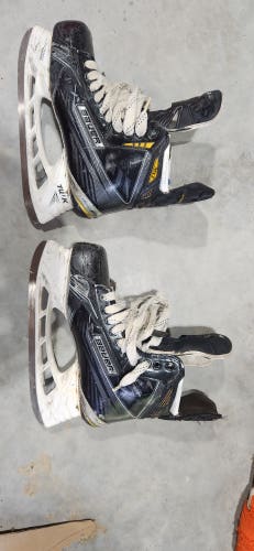 Used Senior Bauer Supreme MX3 Hockey Skates Wide Width 8