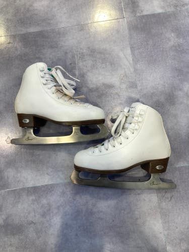 White Used Riedell Opal Figure Skates Junior 3