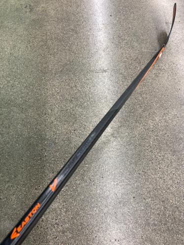 Used Senior Easton V9E Pure Hockey Stick Right Handed