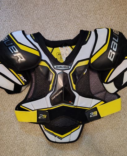 Used Large Senior Bauer Supreme 2S Pro Shoulder Pads