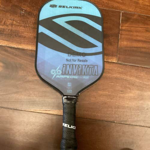 selkirk amped invikta pickleball paddle 8.3 oz