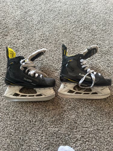 Bauer M4 Skates