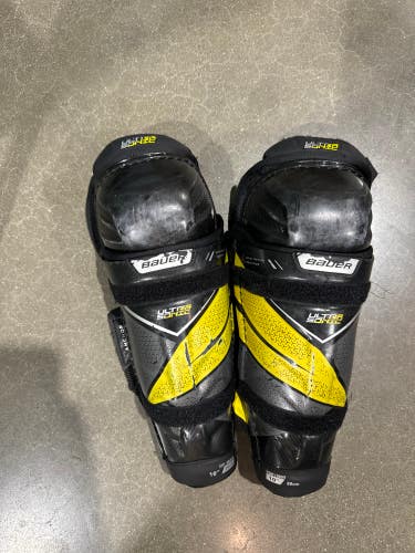 Used Junior Bauer Ultra sonic Shin Pads 10"