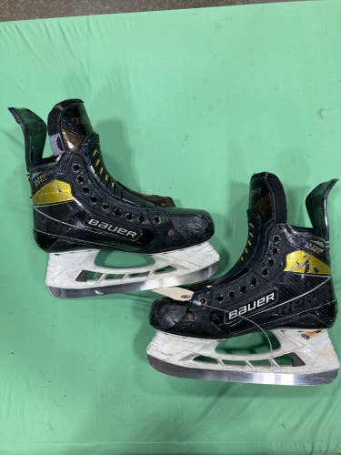 Used Senior Bauer Supreme UltraSonic Hockey Skates Regular Width 7.5