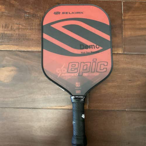 selkirk amped epic pickleball paddle 8.1 oz