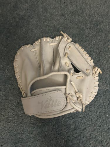 New Eagle KK-P Valle Infield Training Mitt