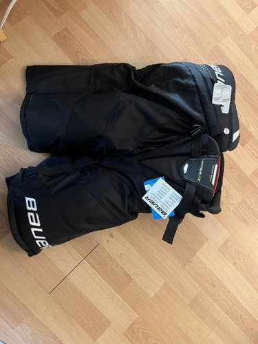 New Senior Large Bauer Vapor Hyperlite Hockey Pants