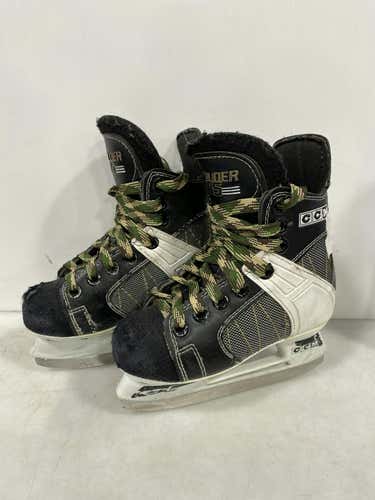 Used Ccm Interuder 55 Youth 11.0 Ice Hockey Skates