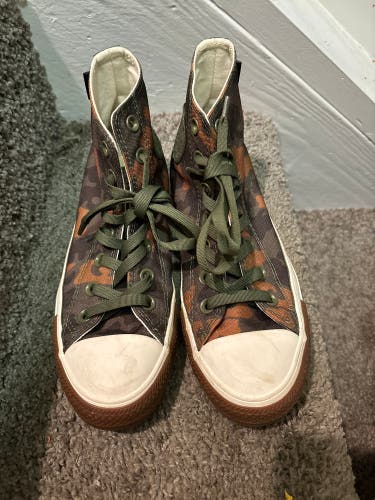 Camo high top converse