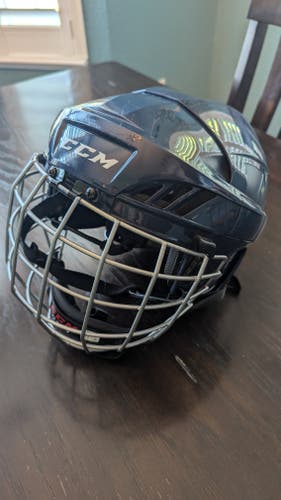 Used Medium CCM FL40 Helmet