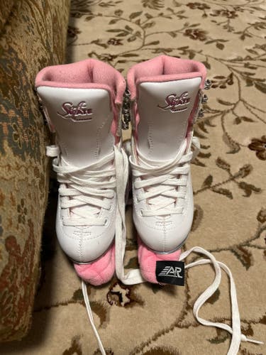 Used Jackson Ultima Figure Skates B Junior 13