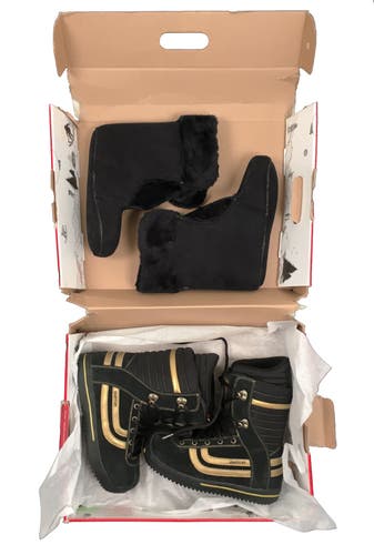 NEW Burton Stumpy Snowboard Boots!  8  Extra Liner Coverts Them to Winter Boots