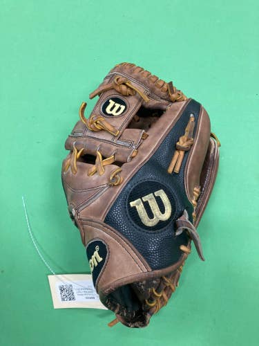 Brown Used Wilson A2000 Right Hand Throw Baseball Glove 10.5"