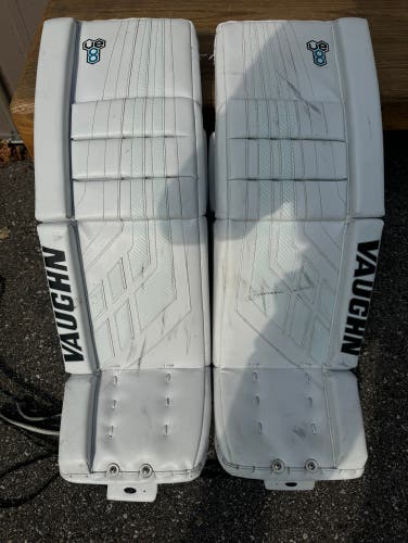 Used  Vaughn  Velocity VE8 Goalie Leg Pads