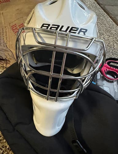 Used Bauer 940 Goalie Mask