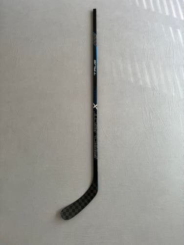 New Senior True Project X Right Handed Hockey Stick 85 Flex T92