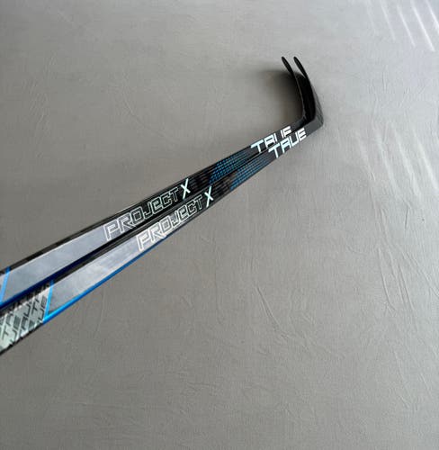 *2 Pack* of New Senior True Project X Right Handed Hockey Sticks 85 Flex T92.5