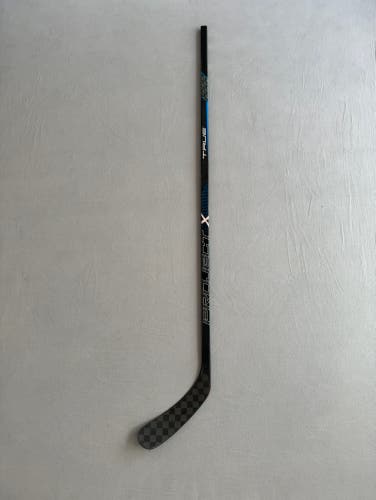 New Senior True Project X Right Handed Hockey Stick 75 Flex T92.5