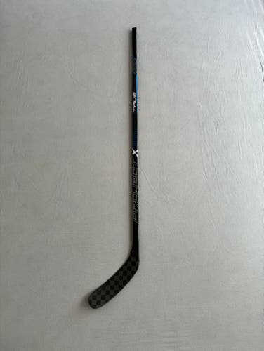 New Intermediate True Project X Right Handed Hockey Stick 60 Flex T27