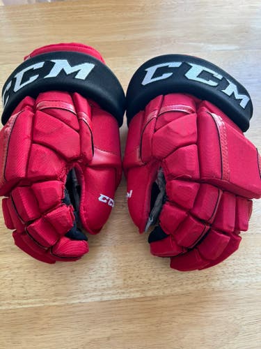 Used CCM HG12 Gloves 14" Pro Stock