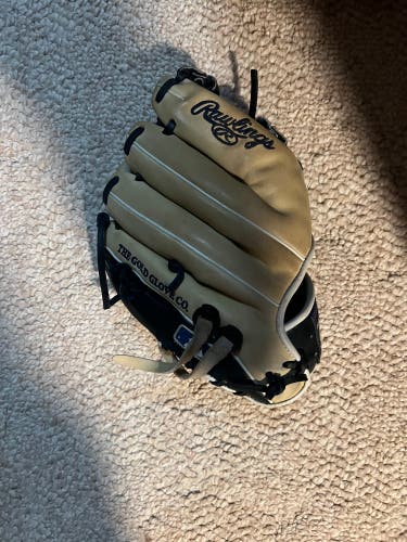 Rawlings heart of the hide baseball glove