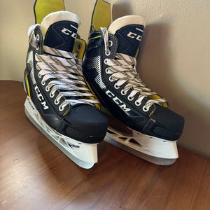 Senior CCM Regular Width Size 6 Super Tacks 9360 Hockey Skates