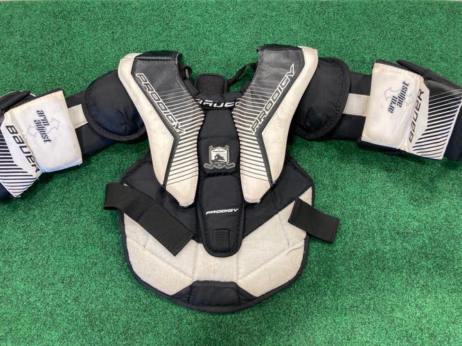 Used Youth Large/Extra Large Bauer Prodigy 3.0 Goalie Chest Protector